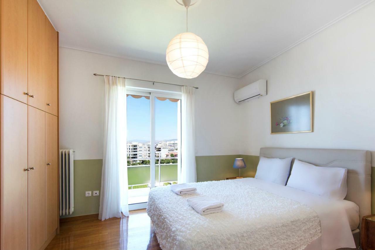 Walking In Alimos Apartment. Atenas Exterior foto