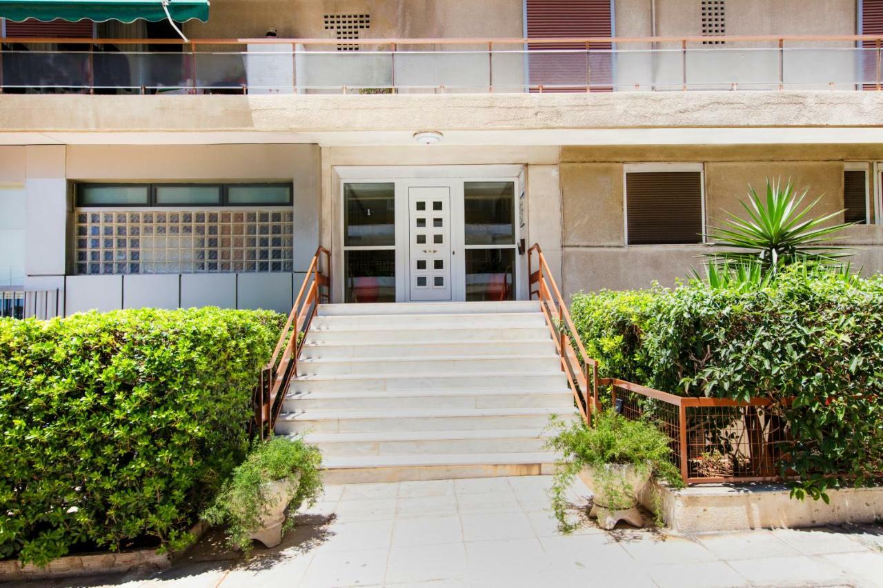 Walking In Alimos Apartment. Atenas Exterior foto